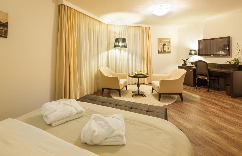Business Hotel First Feusisberg Kültér fotó