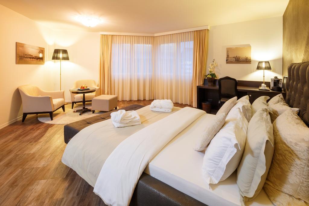 Business Hotel First Feusisberg Szoba fotó